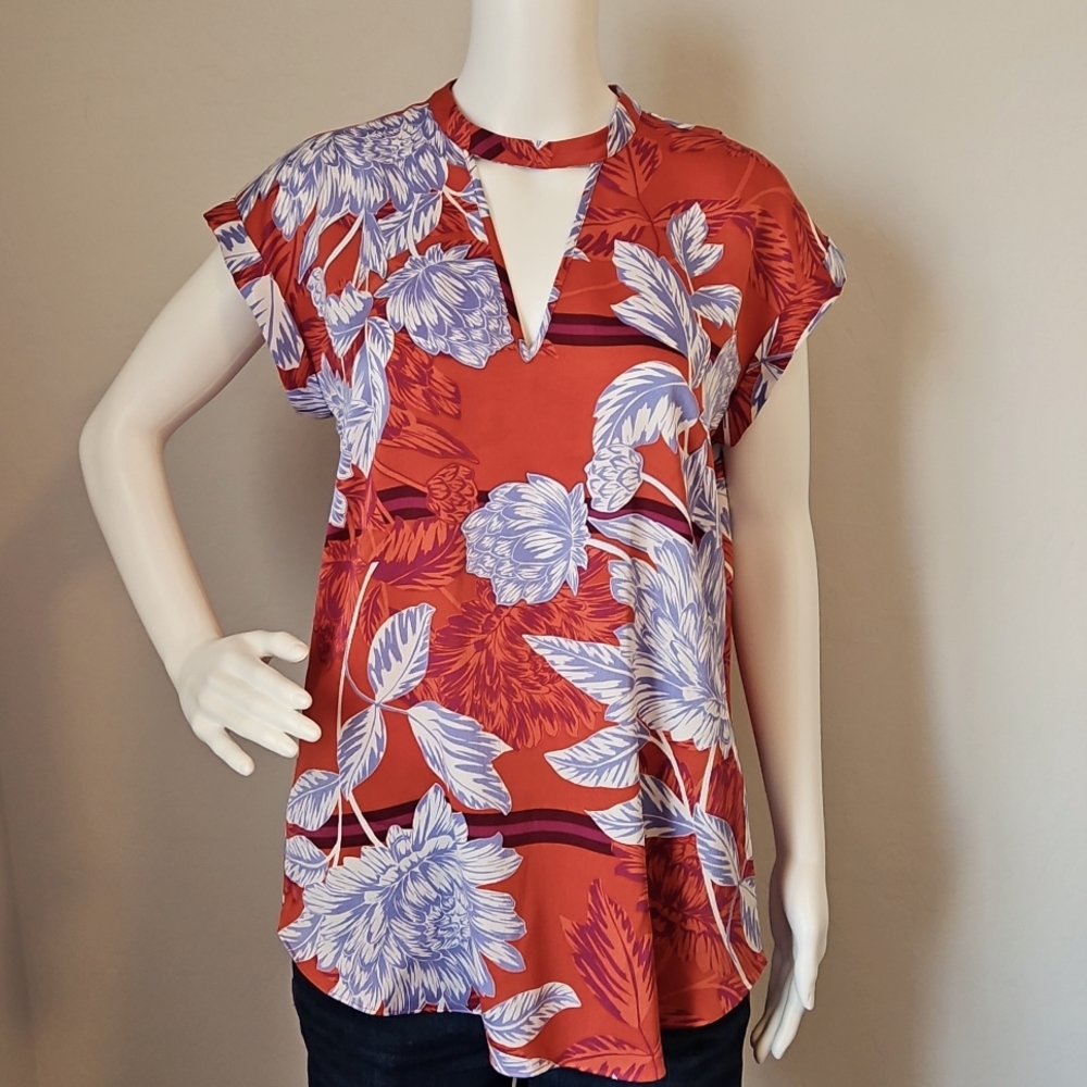 Express floral short sleeve blouse